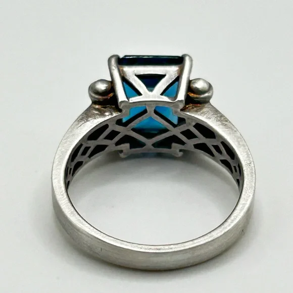 Sterling Silver Ring with Glass Stone and Gold Dipped Accenting - Size 12